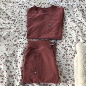 FIGS Catarina top kade bottom